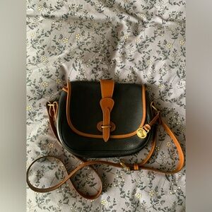 Vintage Dooney and Bourke leather crossbody